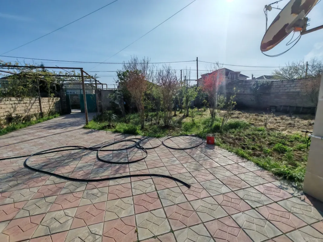 Satılır 4 otaqlı həyət evi 135 m²