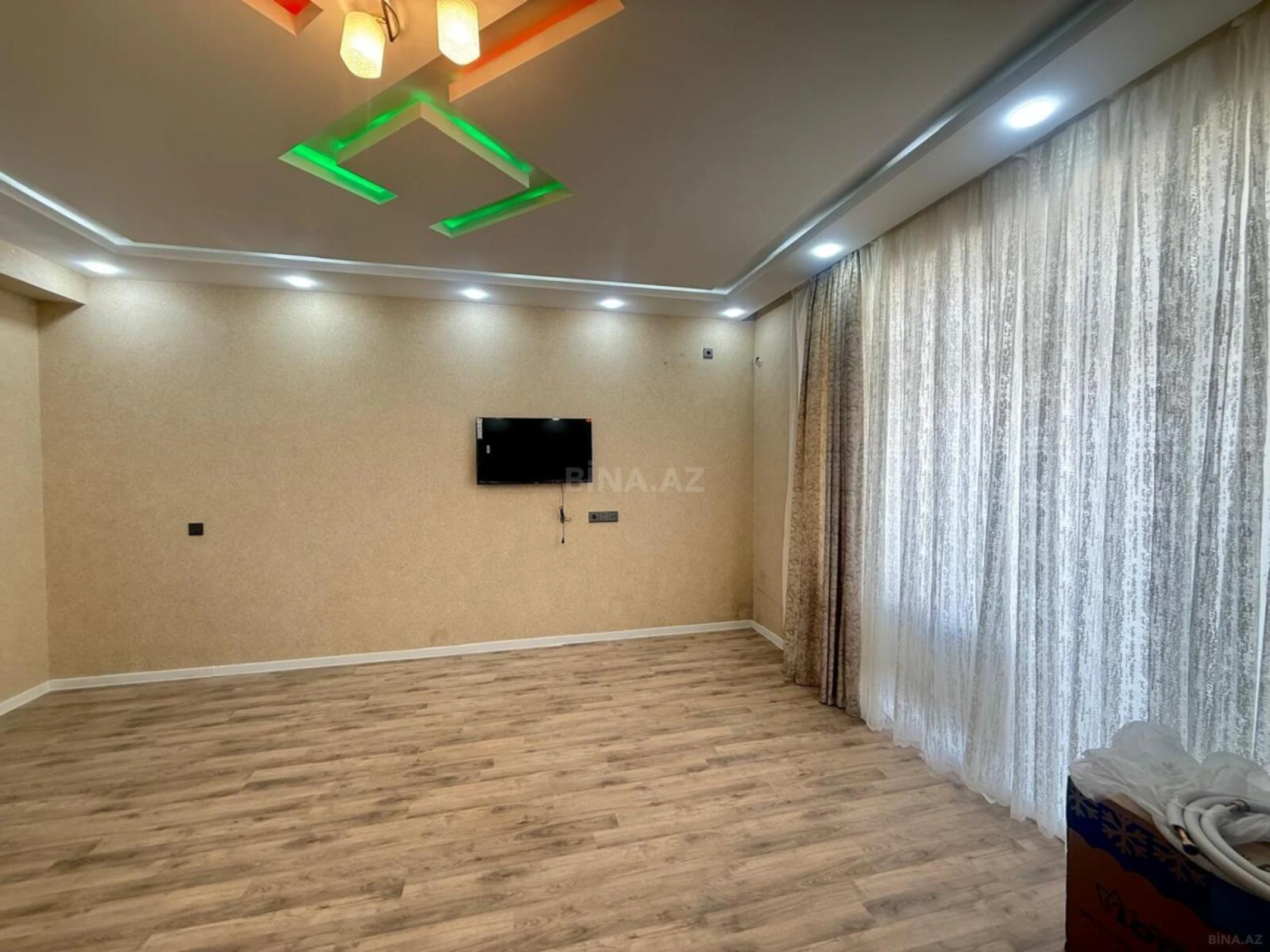 Kirayə verilir 3 otaqlı mənzil 100 m²