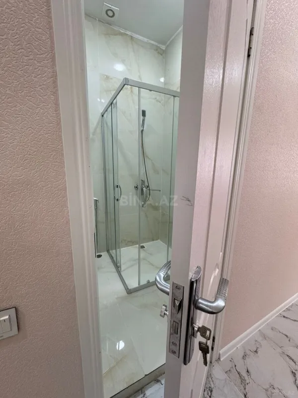 Kirayə verilir 2 otaqlı mənzil 65 m²