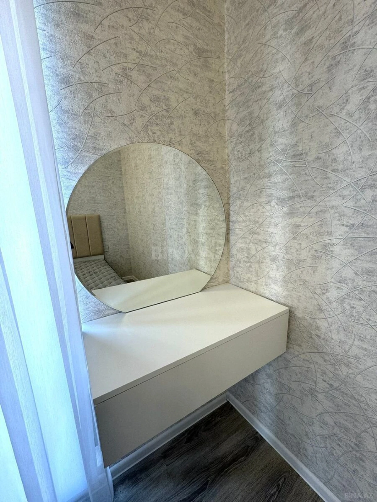 Kirayə verilir 2 otaqlı mənzil 65 m²