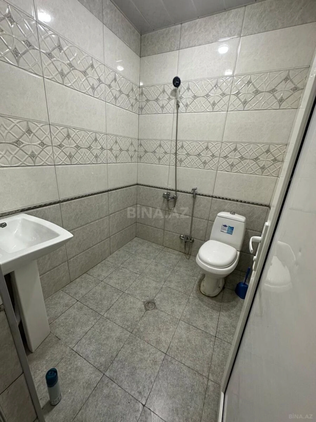 Kirayə verilir 2 otaqlı mənzil 68 m²