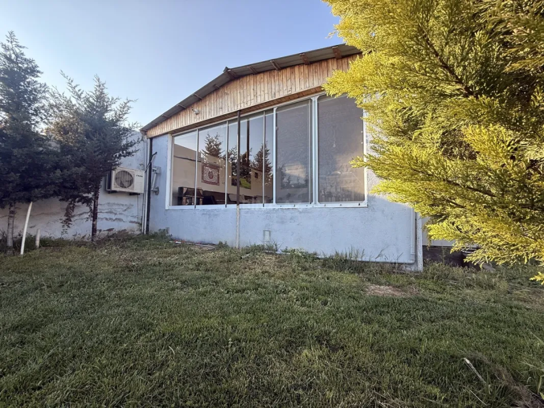 Satılır 3 otaqlı həyət evi 140 m²