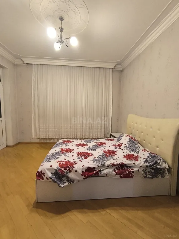 Kirayə verilir 4 otaqlı mənzil 210 m²
