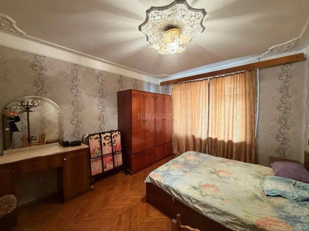 Satılır 2 otaqlı mənzil 65 m²