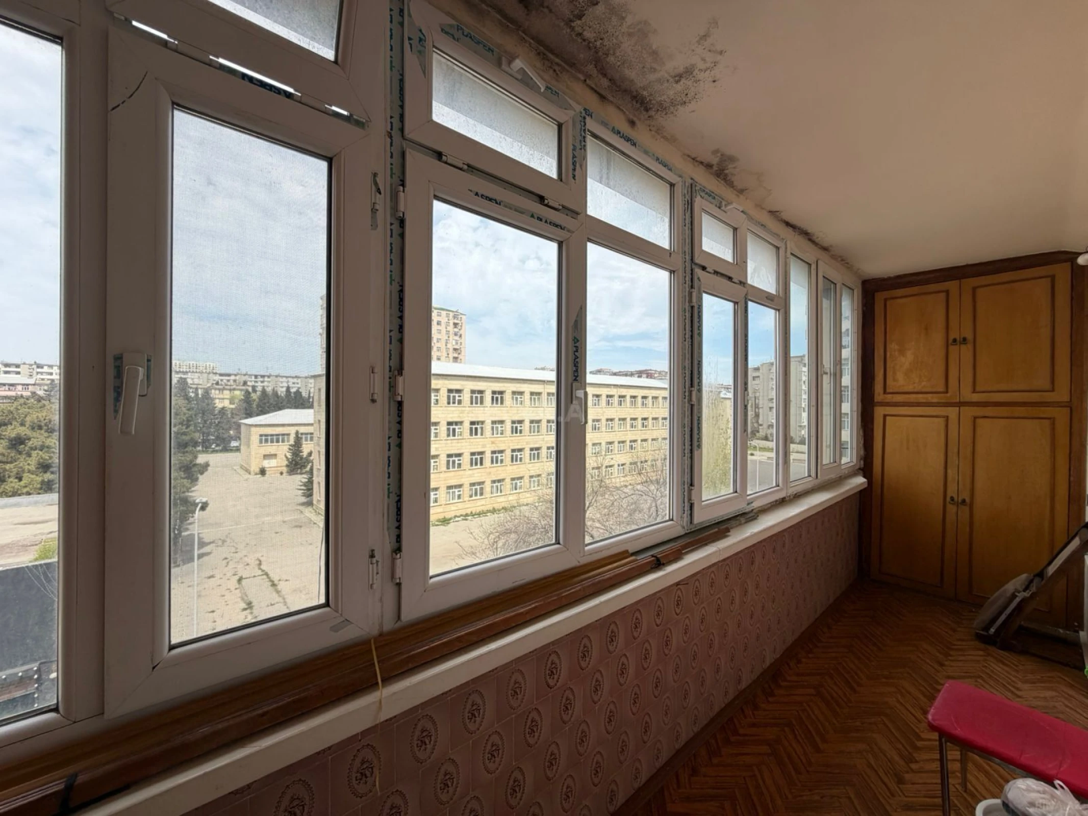 Satılır 2 otaqlı mənzil 65 m²