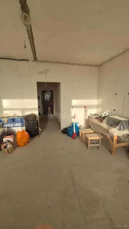 Satılır 4 otaqlı mənzil 107 m²