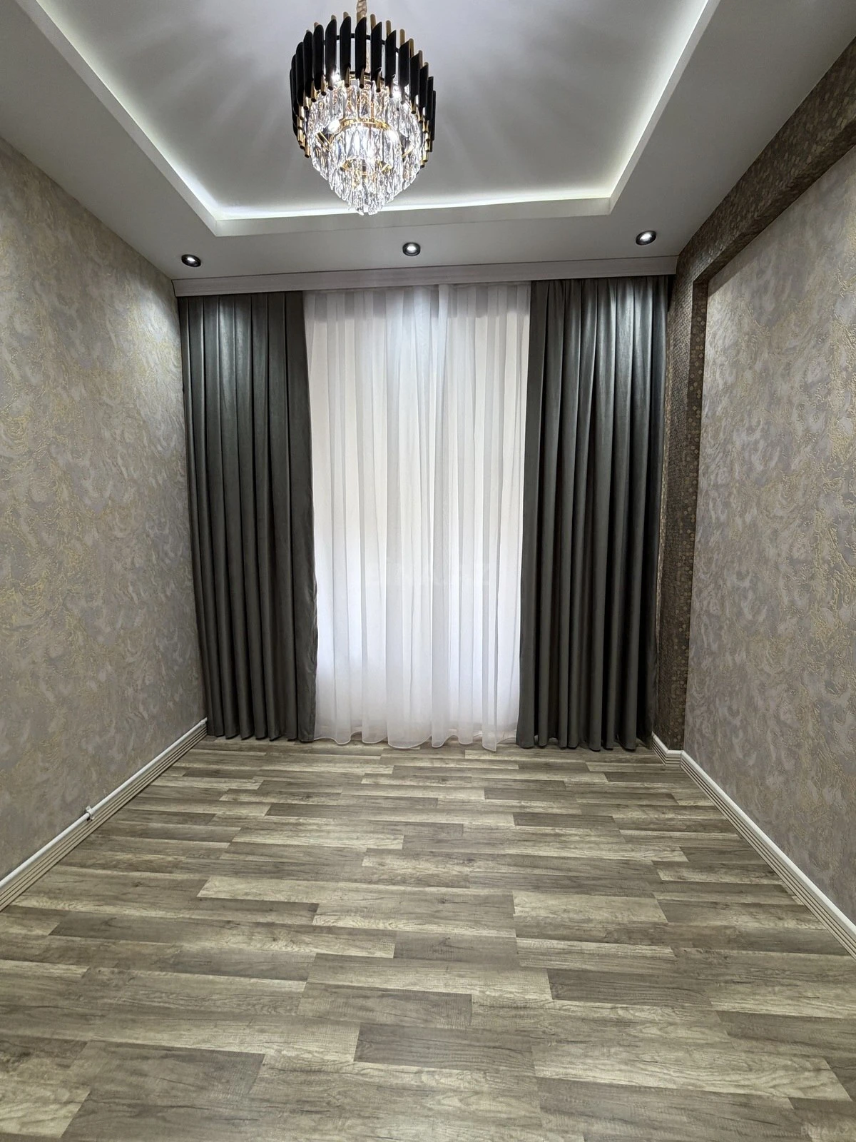 Satılır 3 otaqlı mənzil 74 m²