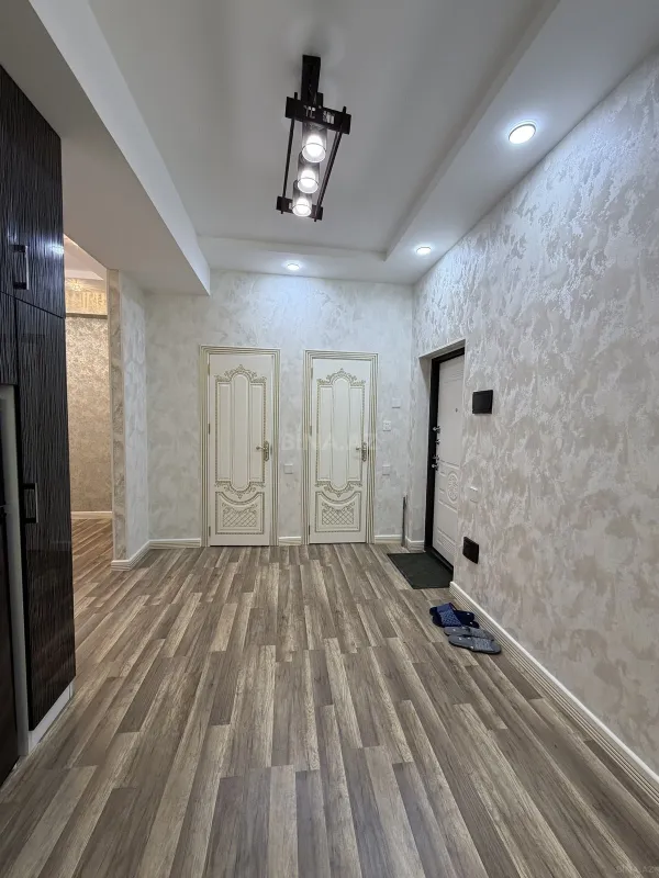 Satılır 3 otaqlı mənzil 74 m²