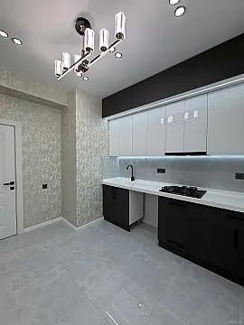 Satılır 2 otaqlı mənzil 71 m²