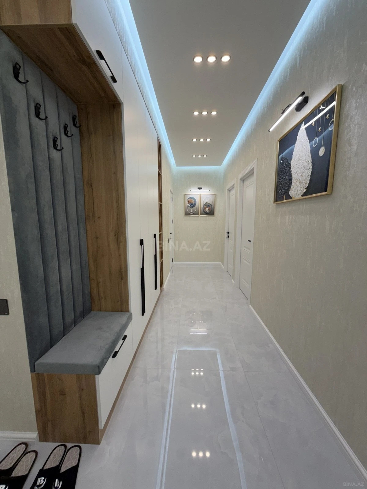 Satılır 2 otaqlı mənzil 71 m²