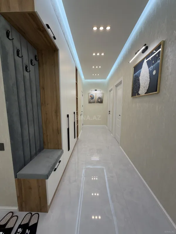 Satılır 2 otaqlı mənzil 71 m²