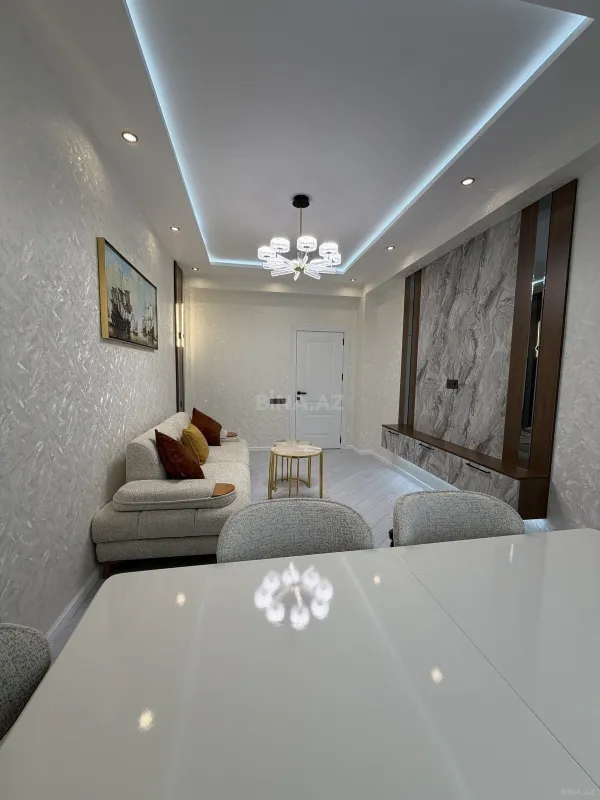 Satılır 2 otaqlı mənzil 71 m²