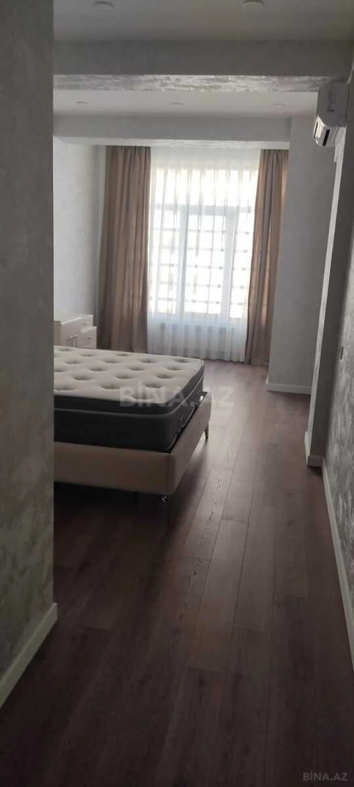 Kirayə verilir 2 otaqlı mənzil 84 m²
