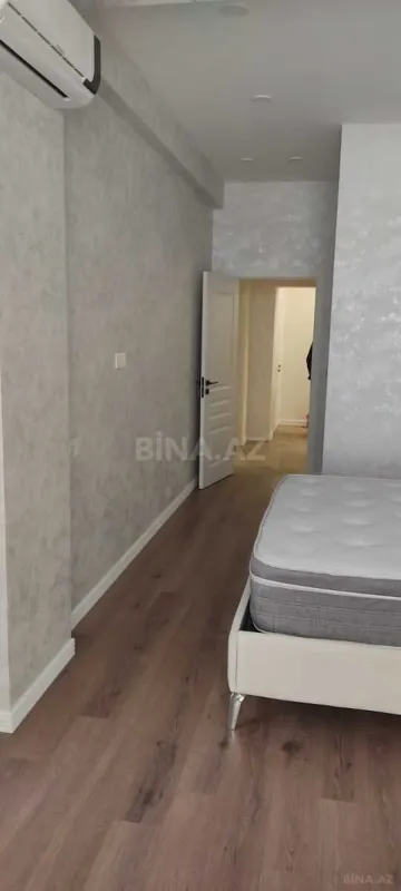 Kirayə verilir 2 otaqlı mənzil 84 m²