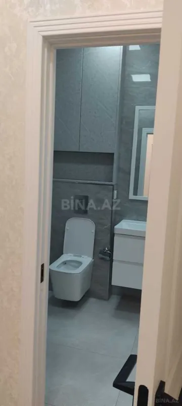 Kirayə verilir 2 otaqlı mənzil 84 m²