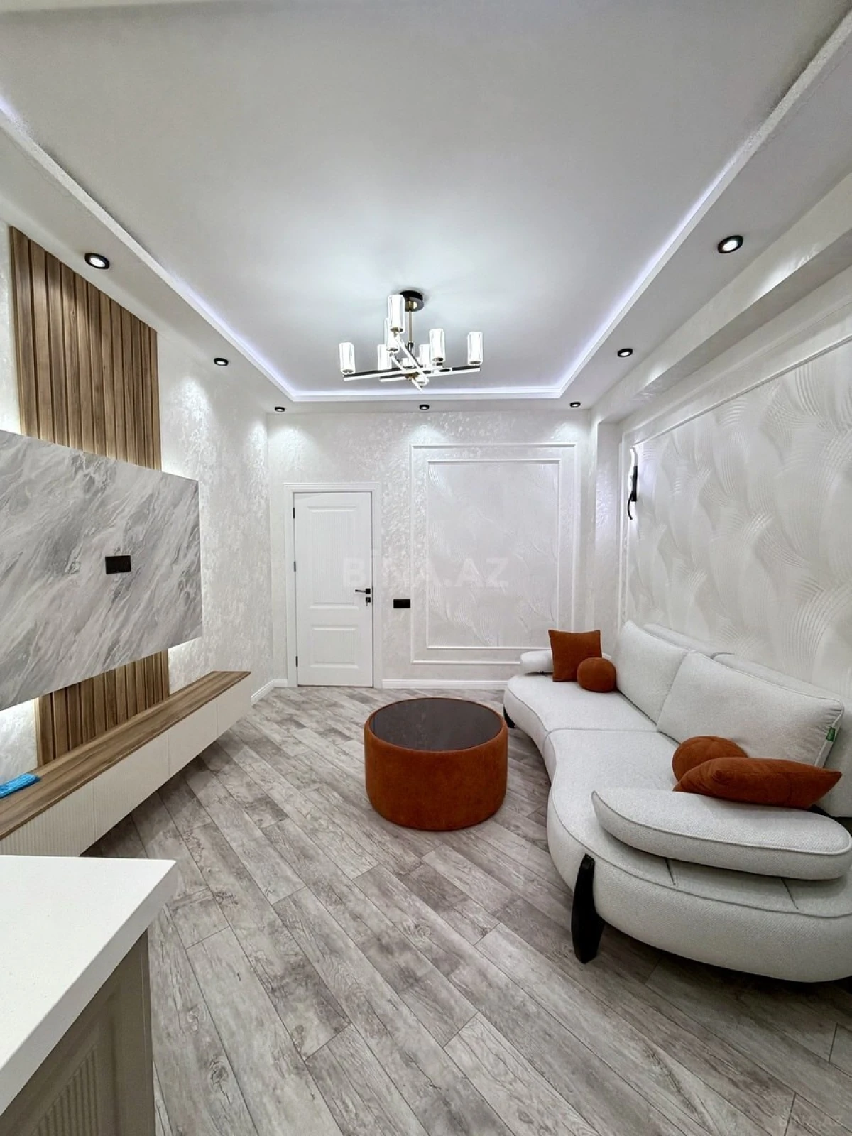 Satılır 2 otaqlı mənzil 55 m²