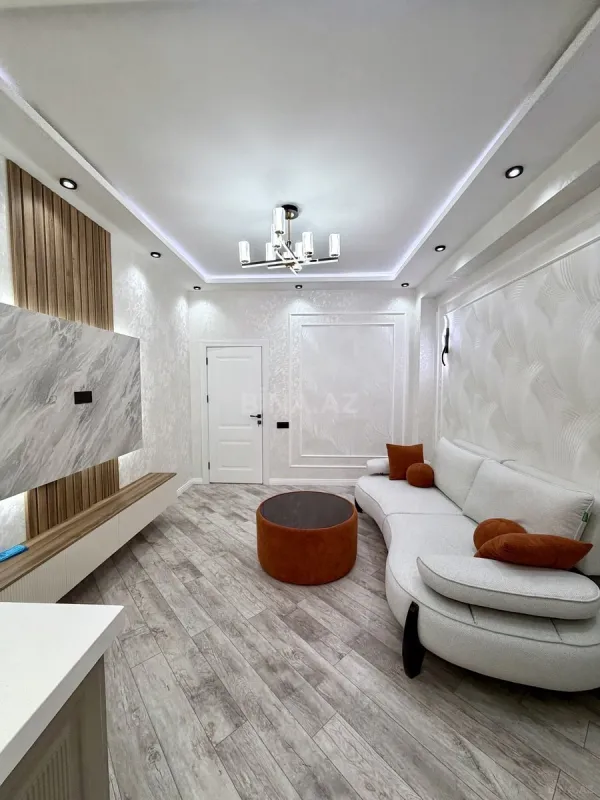 Satılır 2 otaqlı mənzil 55 m²