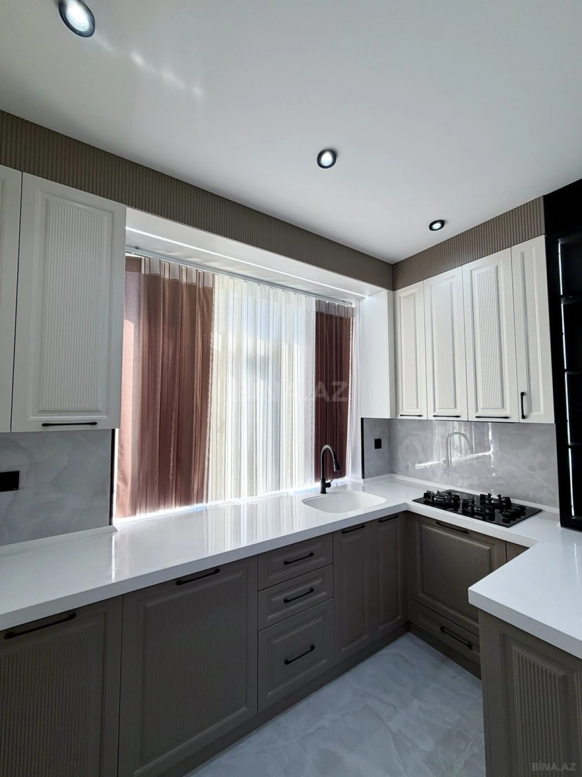 Satılır 2 otaqlı mənzil 55 m²