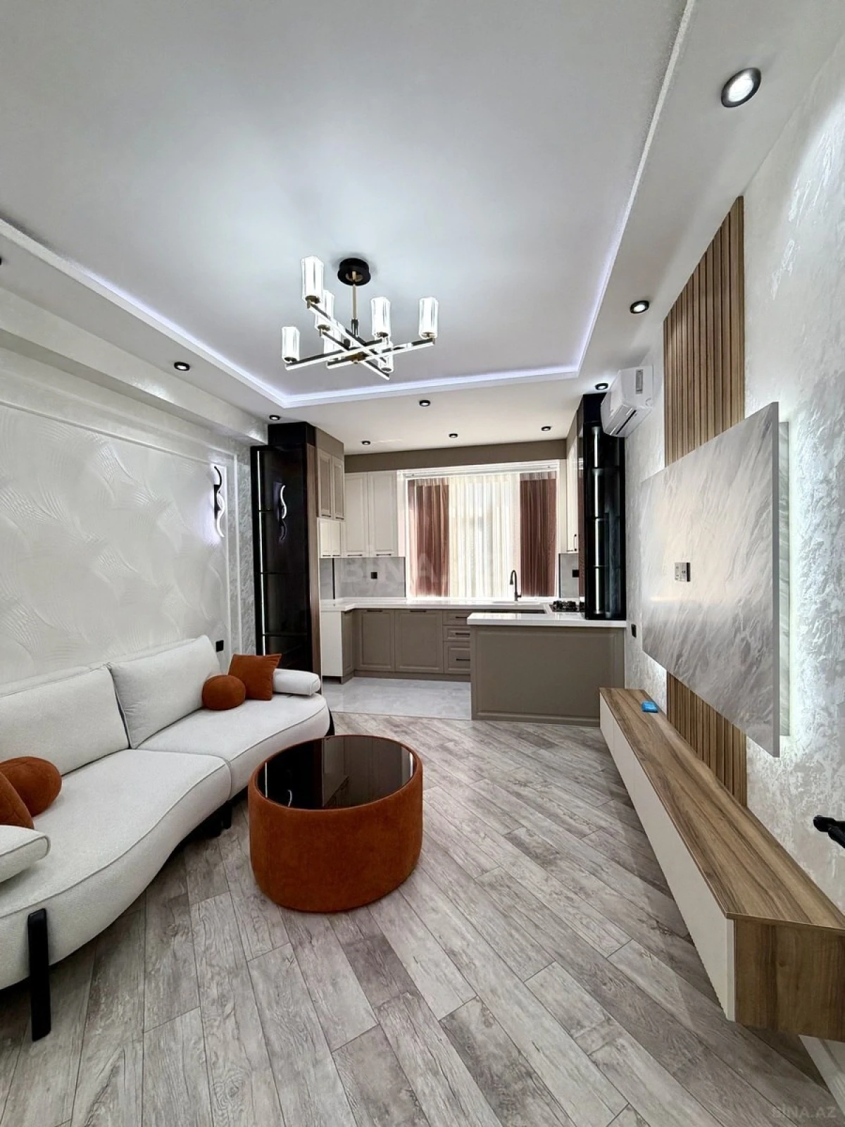 Satılır 2 otaqlı mənzil 55 m²