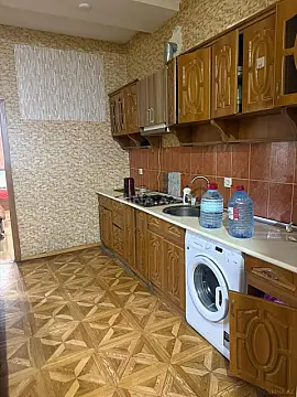 Kirayə verilir 2 otaqlı mənzil 65 m²