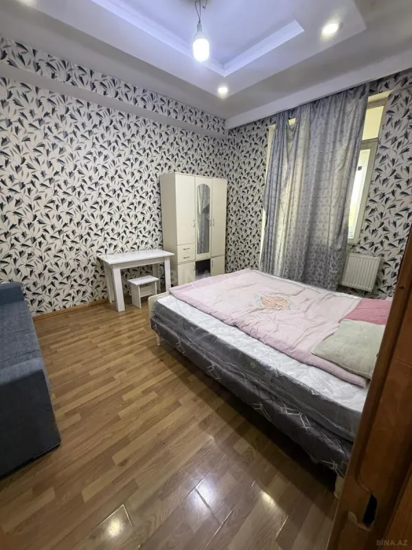 Kirayə verilir 2 otaqlı mənzil 65 m²