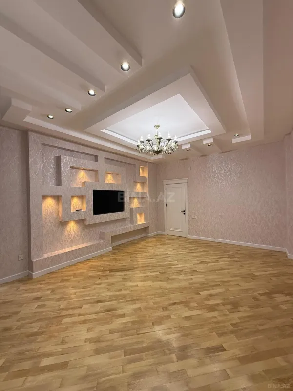 Satılır 3 otaqlı mənzil 106 m²