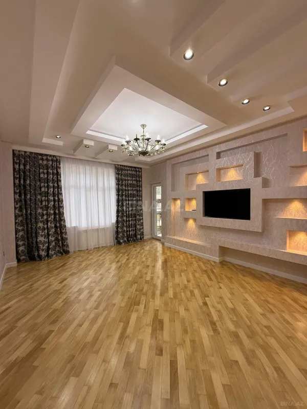 Satılır 3 otaqlı mənzil 106 m²