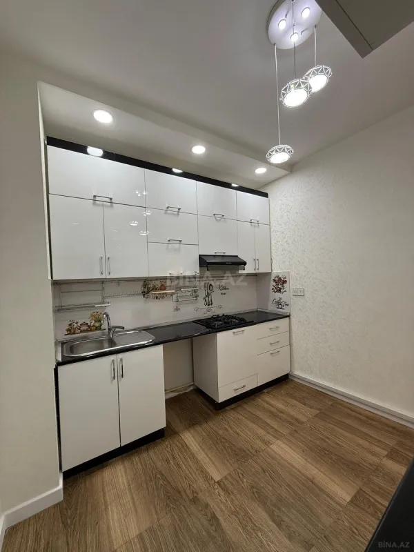 Satılır 3 otaqlı mənzil 106 m²