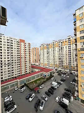 Satılır 3 otaqlı mənzil 106 m²