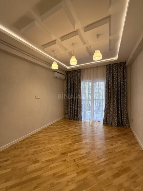 Satılır 3 otaqlı mənzil 106 m²