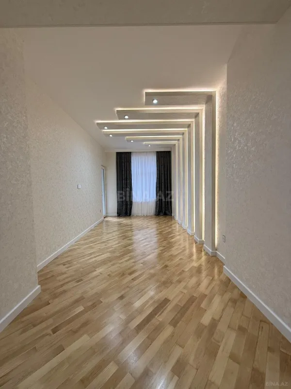 Satılır 3 otaqlı mənzil 106 m²