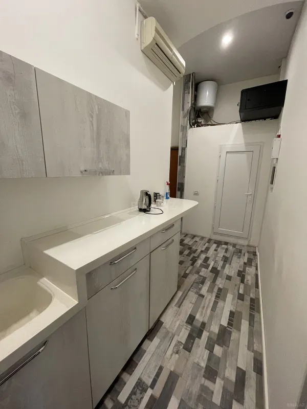 Satılır obyekt 100 m²