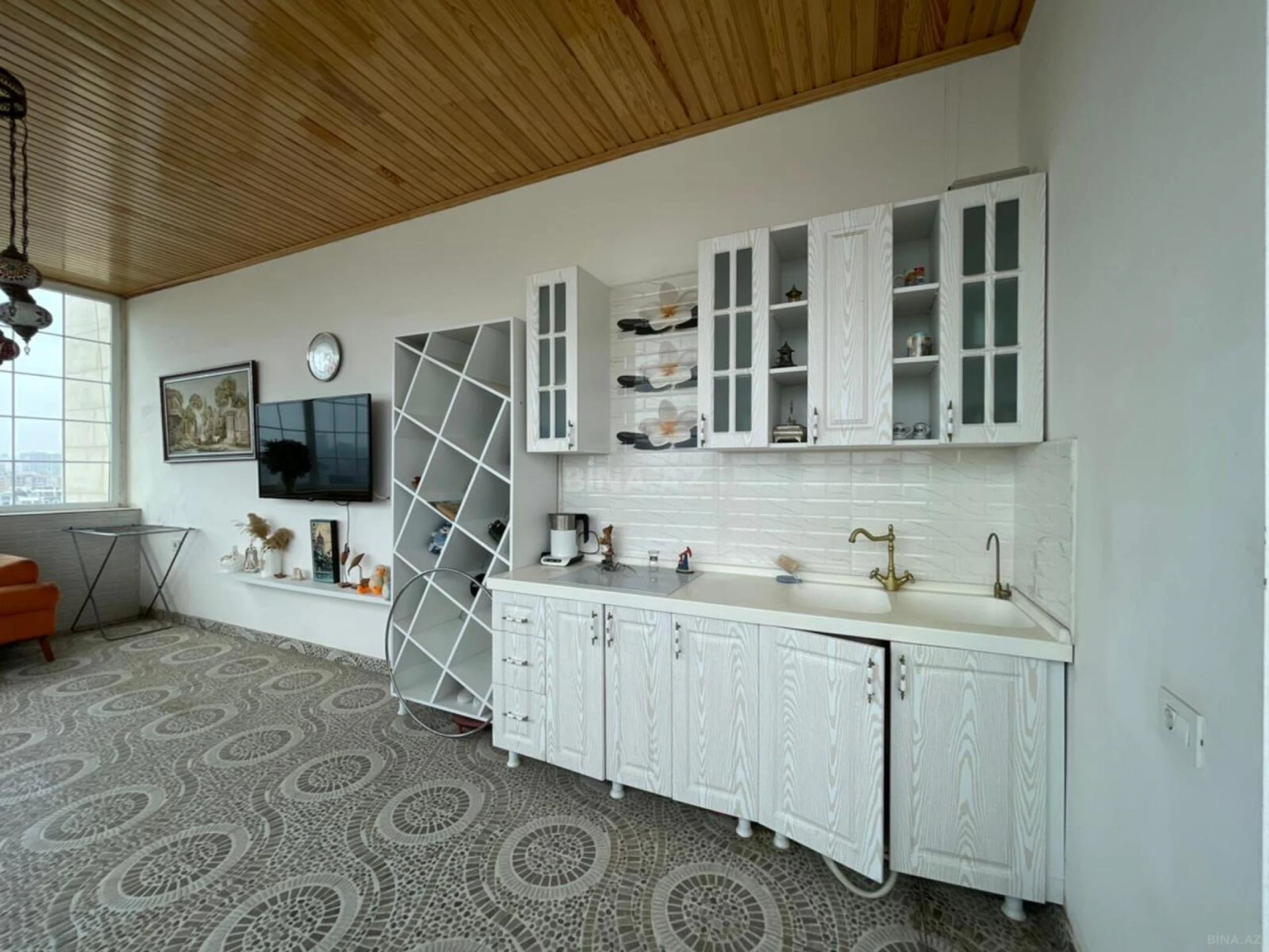 Satılır 3 otaqlı mənzil 214 m²