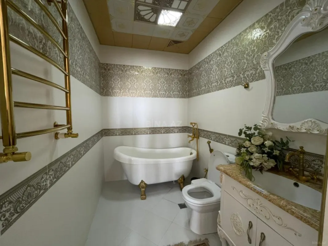 Satılır 3 otaqlı mənzil 214 m²