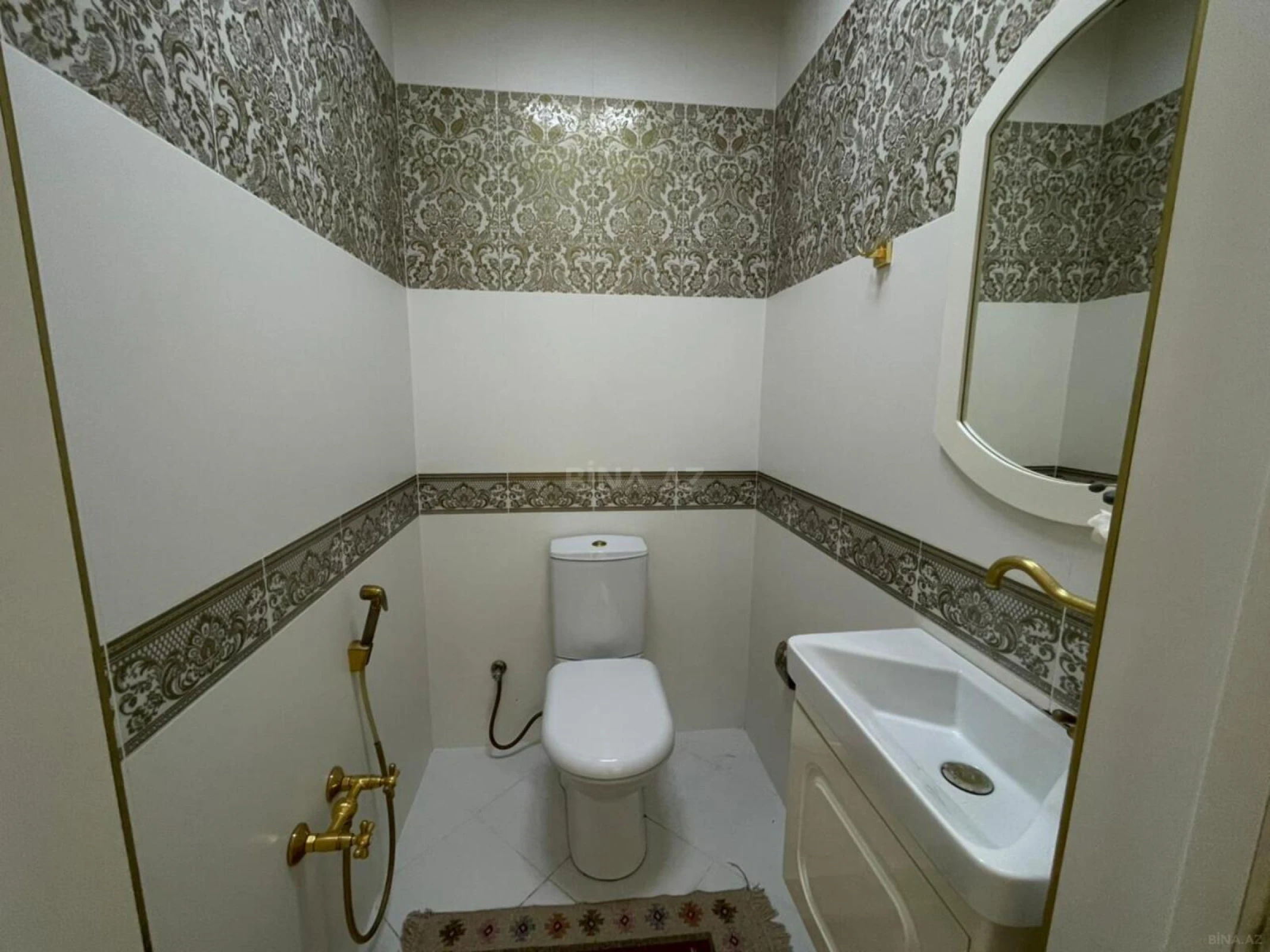 Satılır 3 otaqlı mənzil 214 m²