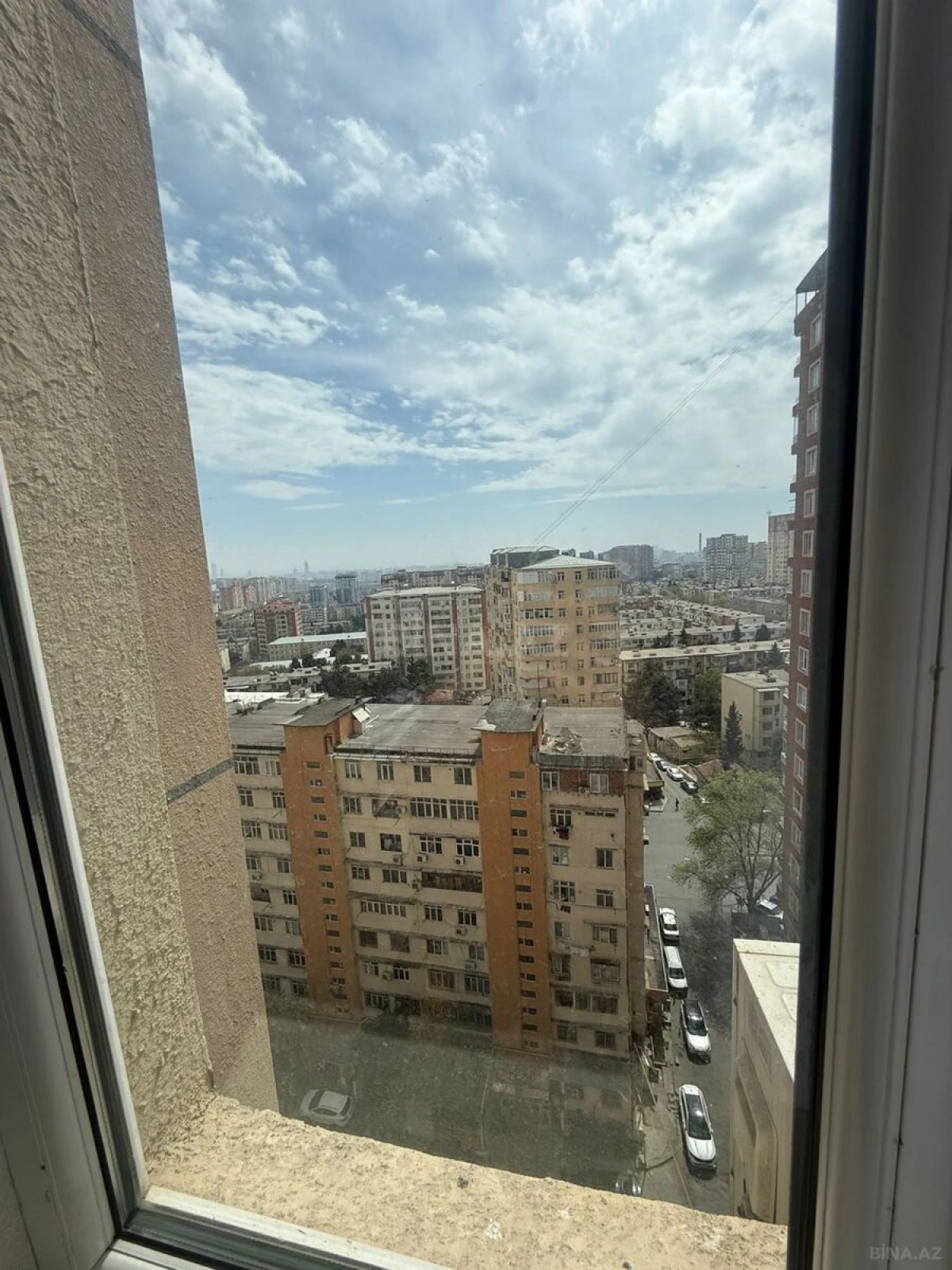 Satılır 3 otaqlı mənzil 110 m²