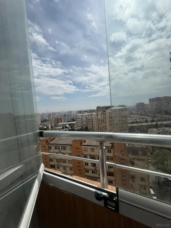 Satılır 3 otaqlı mənzil 110 m²