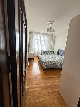 Satılır 3 otaqlı mənzil 110 m²