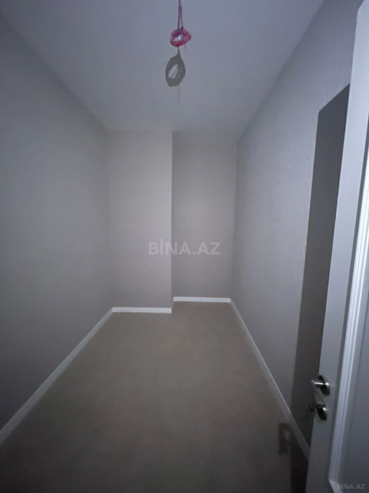 Satılır 2 otaqlı mənzil 82 m²
