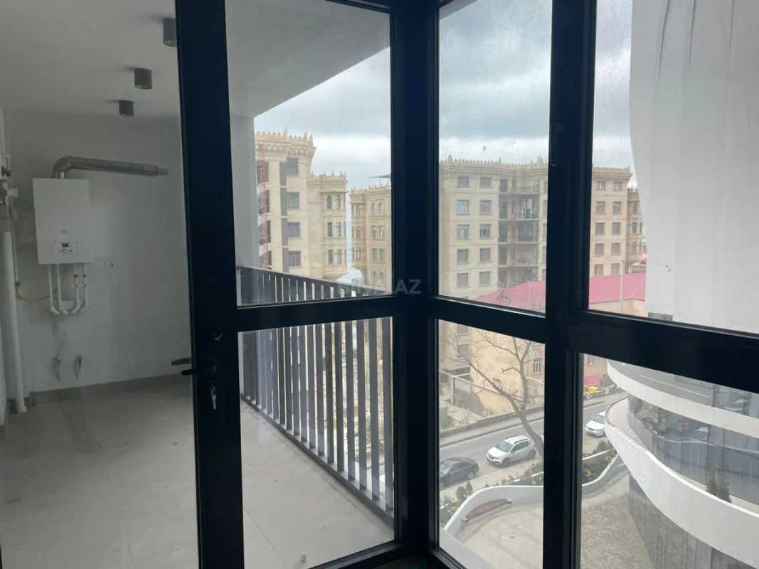 Satılır 2 otaqlı mənzil 82 m²