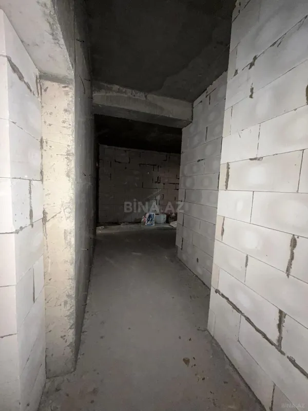 Satılır 2 otaqlı mənzil 106 m²