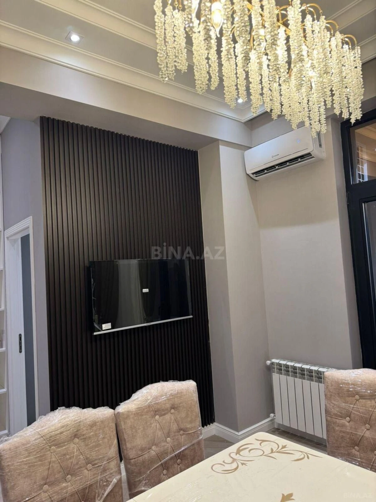 Kirayə verilir 2 otaqlı mənzil 55 m²