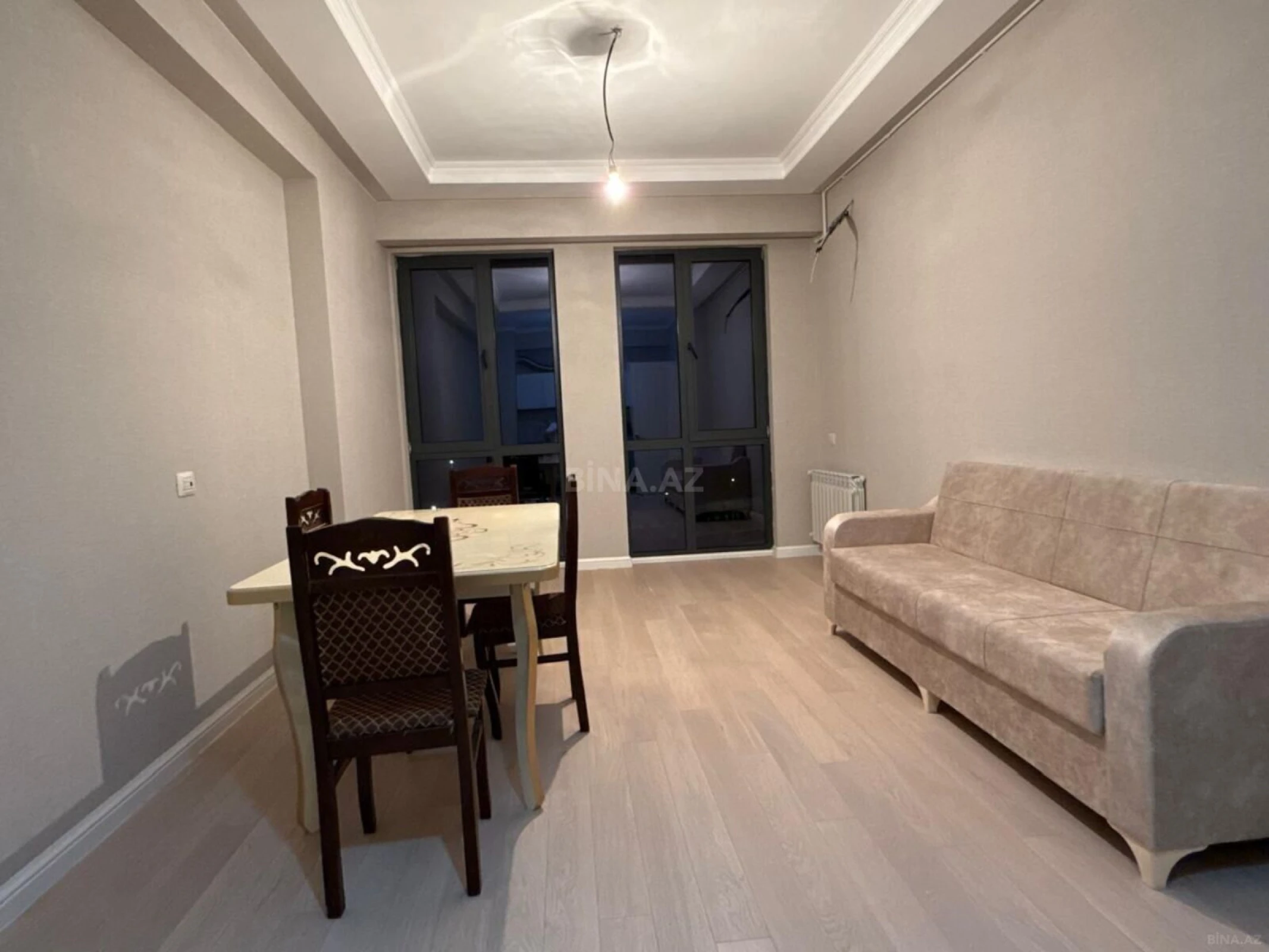 Kirayə verilir 2 otaqlı mənzil 55 m²
