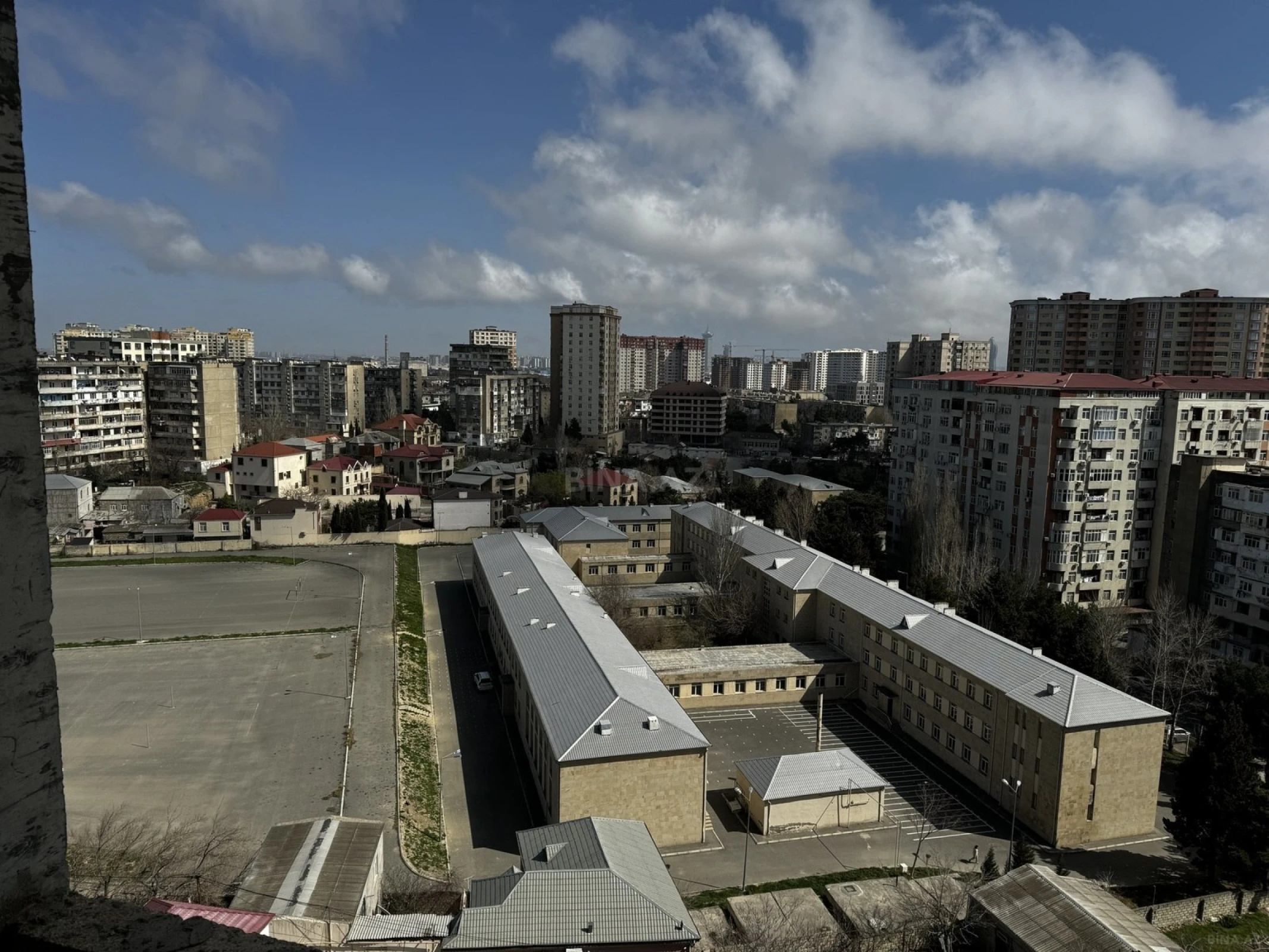 Satılır 3 otaqlı mənzil 120 m²