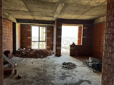 Satılır 3 otaqlı mənzil 120 m² — Bakı 3 otaq 120.00 m²