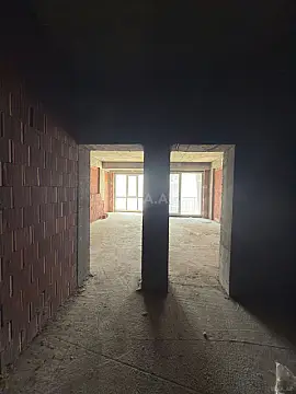 Satılır 2 otaqlı mənzil 79.3 m²