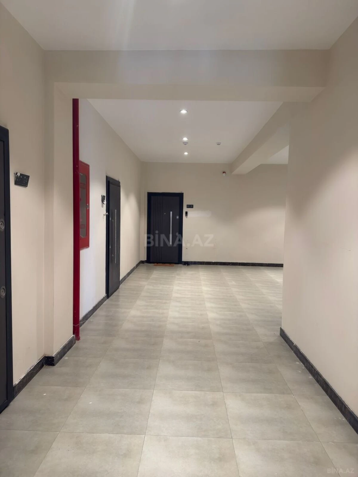 Satılır 2 otaqlı mənzil 79.3 m²