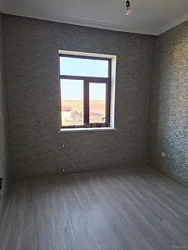 Satılır 4 otaqlı həyət evi 125 m²