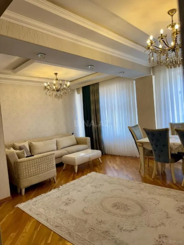 Satılır 4 otaqlı mənzil 115 m²