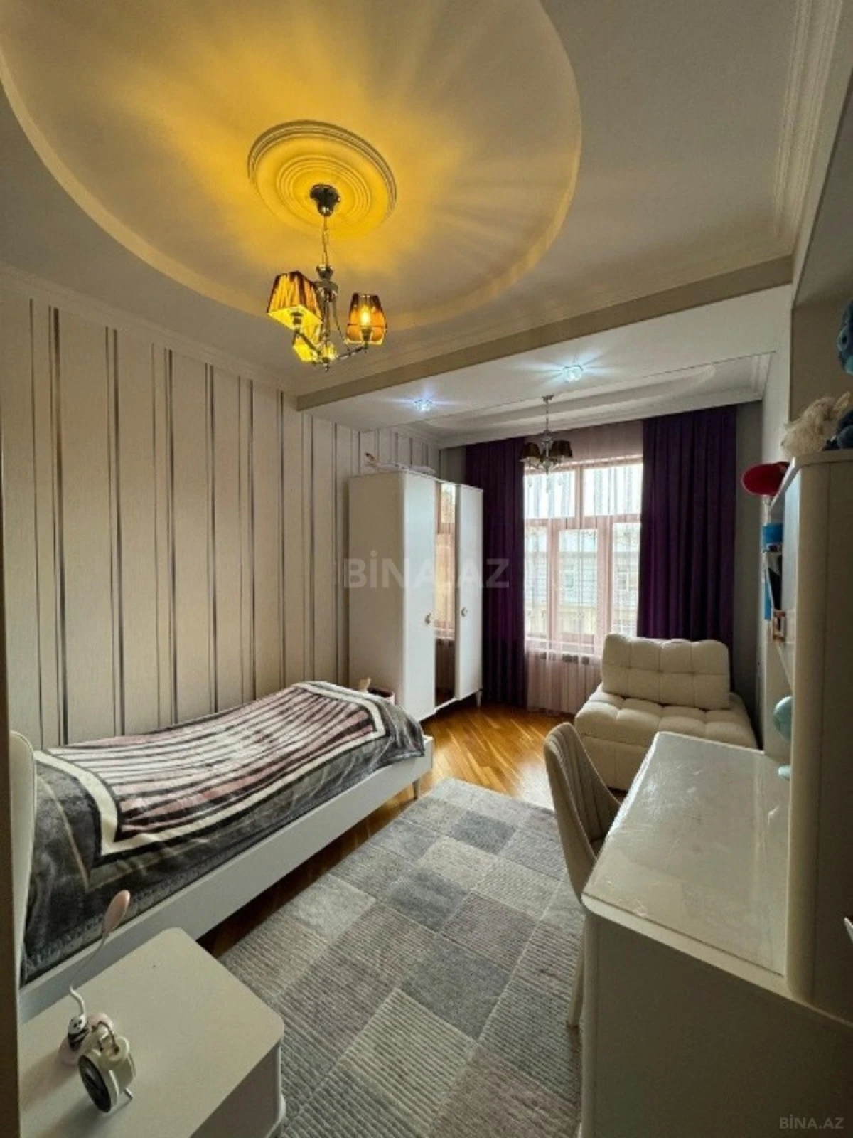 Satılır 4 otaqlı mənzil 115 m²